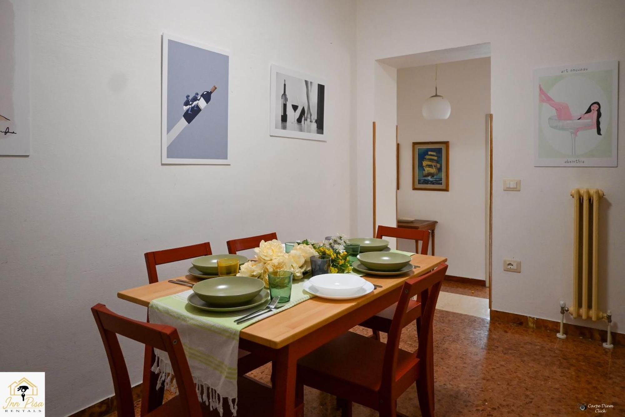 2 - Sunny Corner Flat Appartement